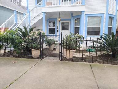 Main picture of 412 S St