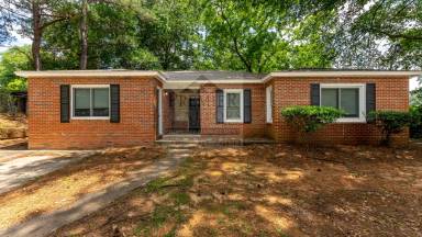 Main picture of 1210 Lammers Ave