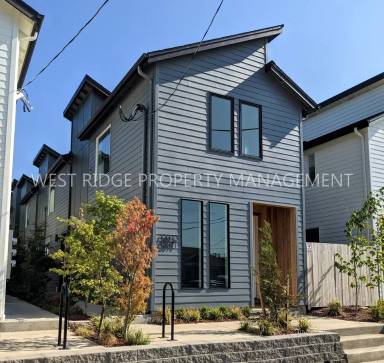 Main picture of 12073 SE Oak St