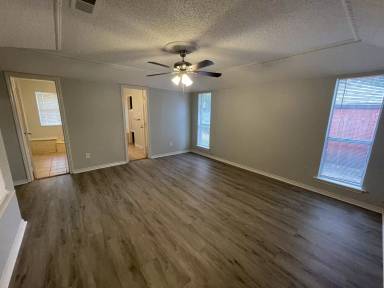 Main picture of 2209 Vickers Dr