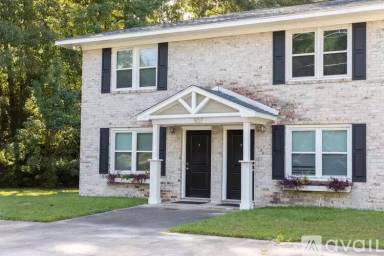 Main picture of 507 Arlington Dr