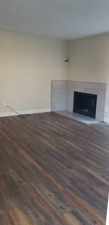 Main picture of 1920 Ahern St