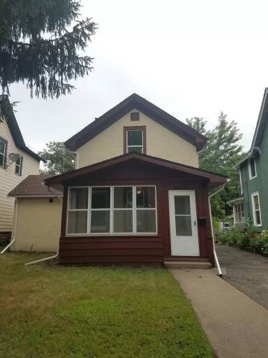Main picture of 2335 Quincy St NE