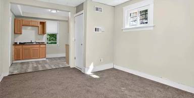 Main picture of 3001 E 128th St