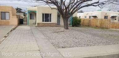 Main picture of 315 Truman St NE