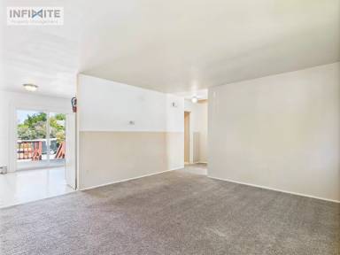 Main picture of 323 N 16th Ave