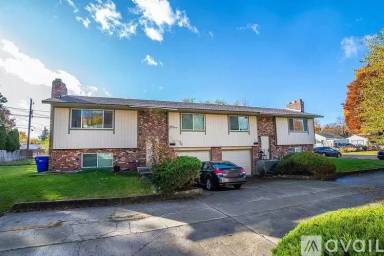 Main picture of 3008 N Willow Rd