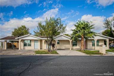 Main picture of 2413 Pecan Ave
