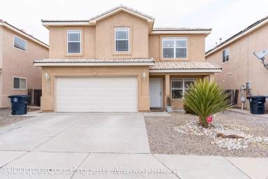 Main picture of 8915 Moonstone Dr NE