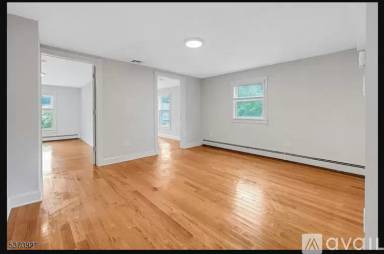 Main picture of 20 Dunlap St