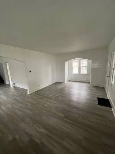 Main picture of 330 King St