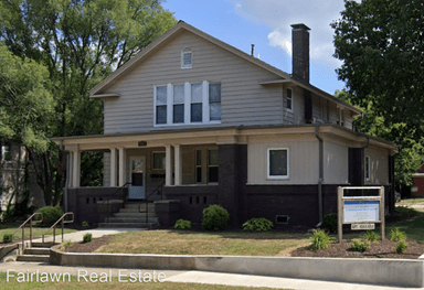 Main picture of 211 W Columbia Ave