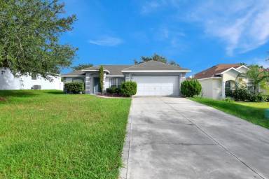 Main picture of 2704 Hollow Ln
