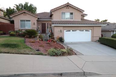 Main picture of 1585 Populas Ave