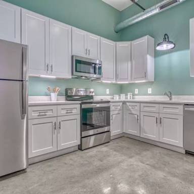 Main picture of 923 S East Ave