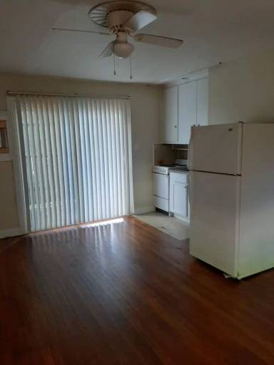 Main picture of 421 W End Ave