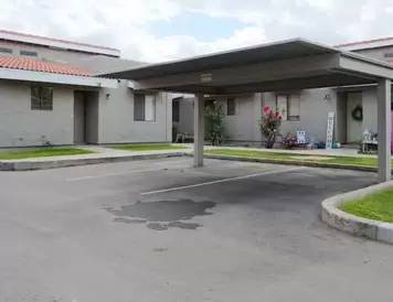 Main picture of 405 E Bruce Ave