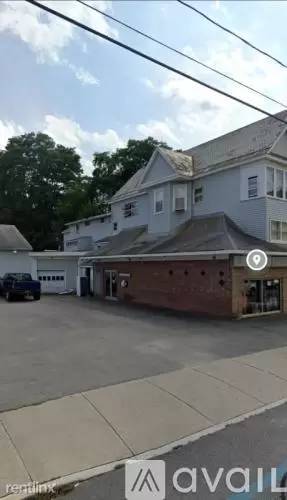 Main picture of 2418 Broadway