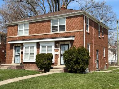 Main picture of 18904 W Chicago St