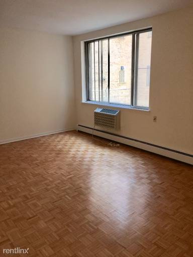 Main picture of 2960 N Lake Shore Dr