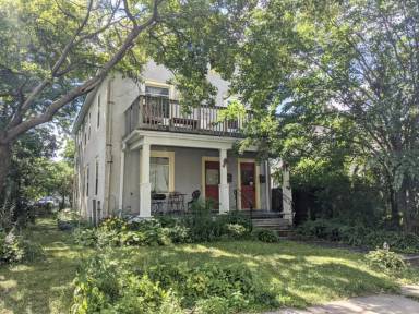 Main picture of 3238 Longfellow Ave