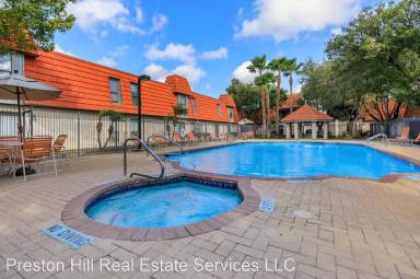 Main picture of Vintage Square Apartments