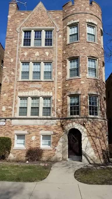 Main picture of 6529 N Francisco Ave