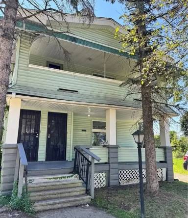 Main picture of 11222 Revere Ave