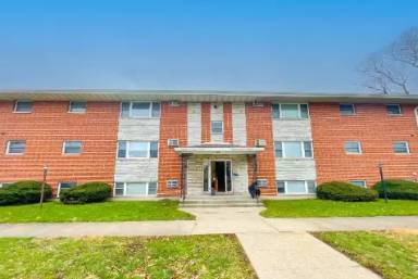 Main picture of 390 W Walnut St