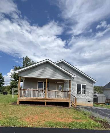 Main picture of 321 Quinn Hill Ln