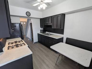 Main picture of 1347 Oakhill St