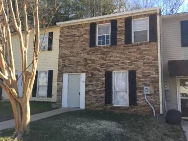 Main picture of 747 Eastern Manor Ln