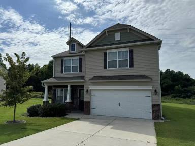 Main picture of 210 Addlestone Cir