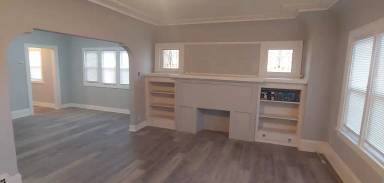 Main picture of 2875 N 50th St