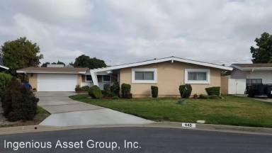 Main picture of 445 W Swanee Ln