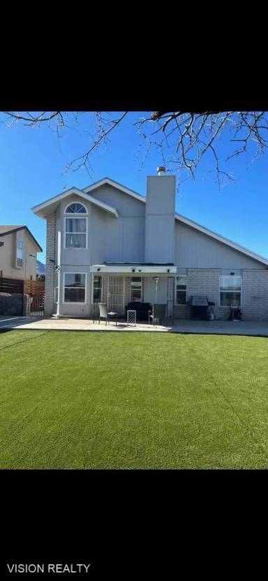 Main picture of 11120 Loma de Color Dr