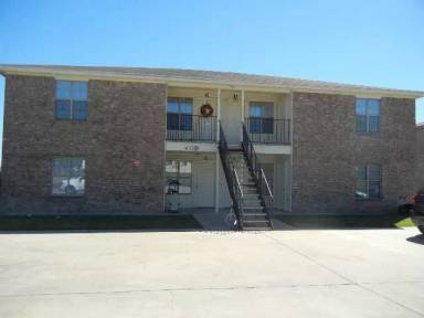 Main picture of 409 S Amy Ln