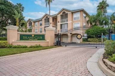 Main picture of 3205 Bay Club Cir