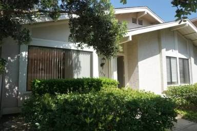 Main picture of 3916 Camino Calma