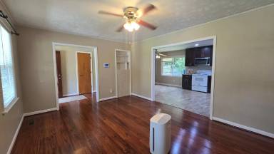 Main picture of 650 E Raynor Dr