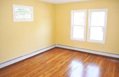 Main picture of 450 Barbour St