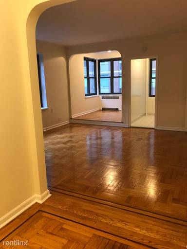 Main picture of 124 E 24th St