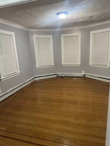 Main picture of 106 Taylor St