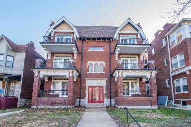 Main picture of 6016 Waterman Blvd
