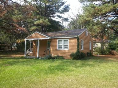 Main picture of 2405 Gunda St