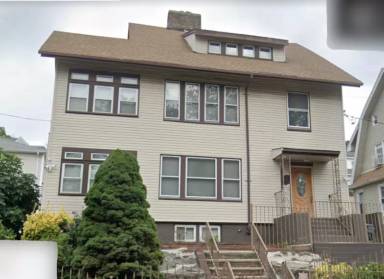 Main picture of 742 Clifton Ave