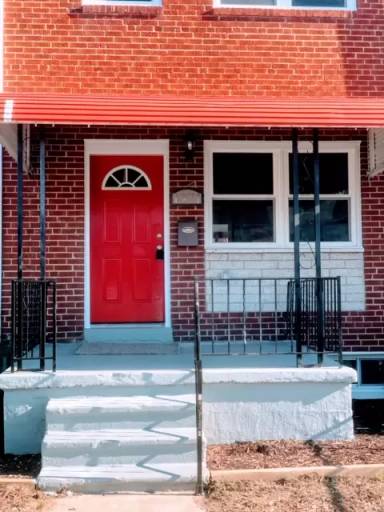 Main picture of 1920 Nevill Rd