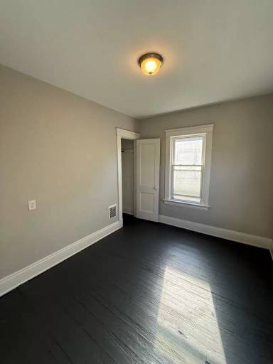 Main picture of 13710 Caine Ave
