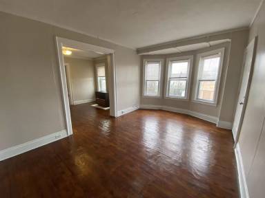 Main picture of 1834 Seneca St. - 5