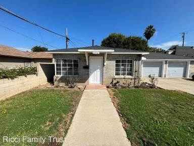 Main picture of 701 E Palmyra Ave